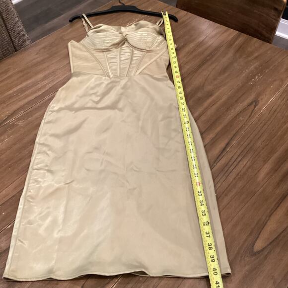 Bella Barnett Olive Green Satin corset Knee length pencil Dress NWT size small - Picture 6 of 12
